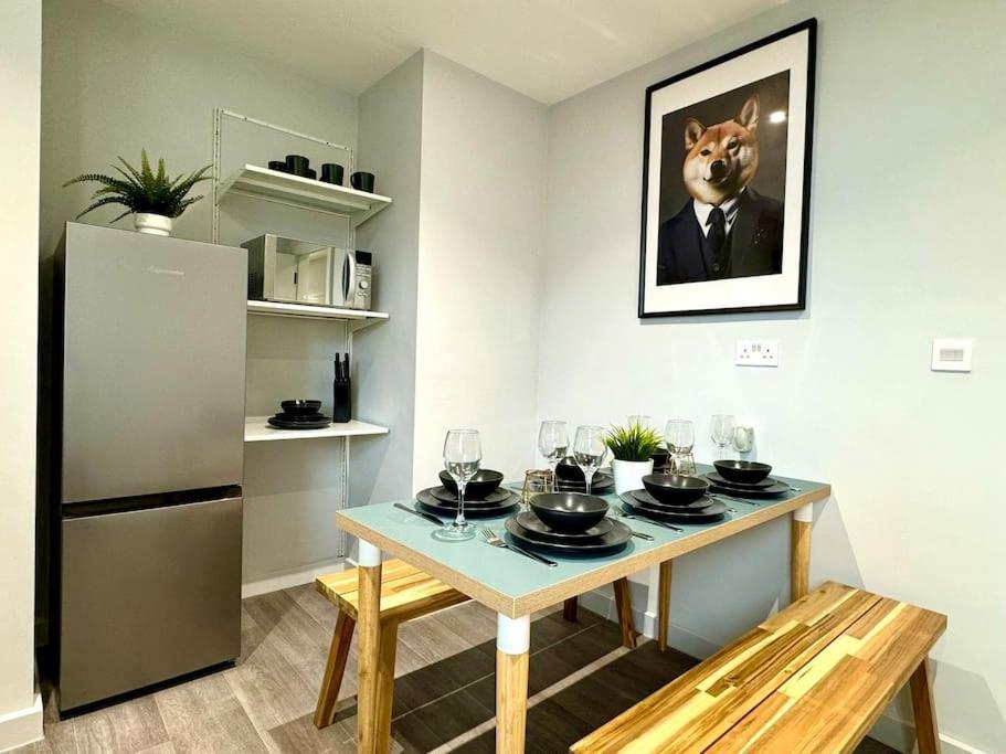 Bournemouth Getaway: 3Br Apartment Near Beach Extérieur photo