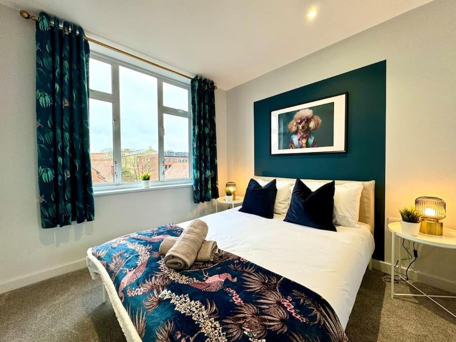 Bournemouth Getaway: 3Br Apartment Near Beach Extérieur photo